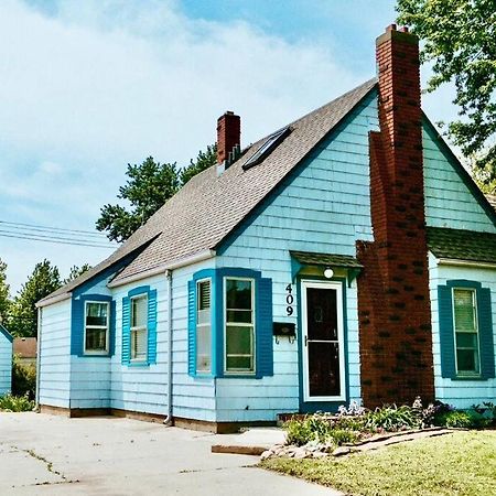 Bluebird Cottage, Walking Distance To Fairgrounds Hutchinson Esterno foto